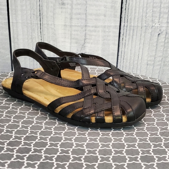earth origins closed toe sandals